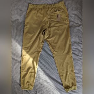 Patagonia terrebone joggers M's L NWT